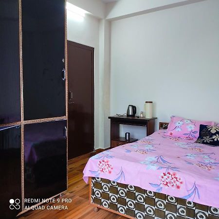 Trushali Homestay Нарканда Экстерьер фото